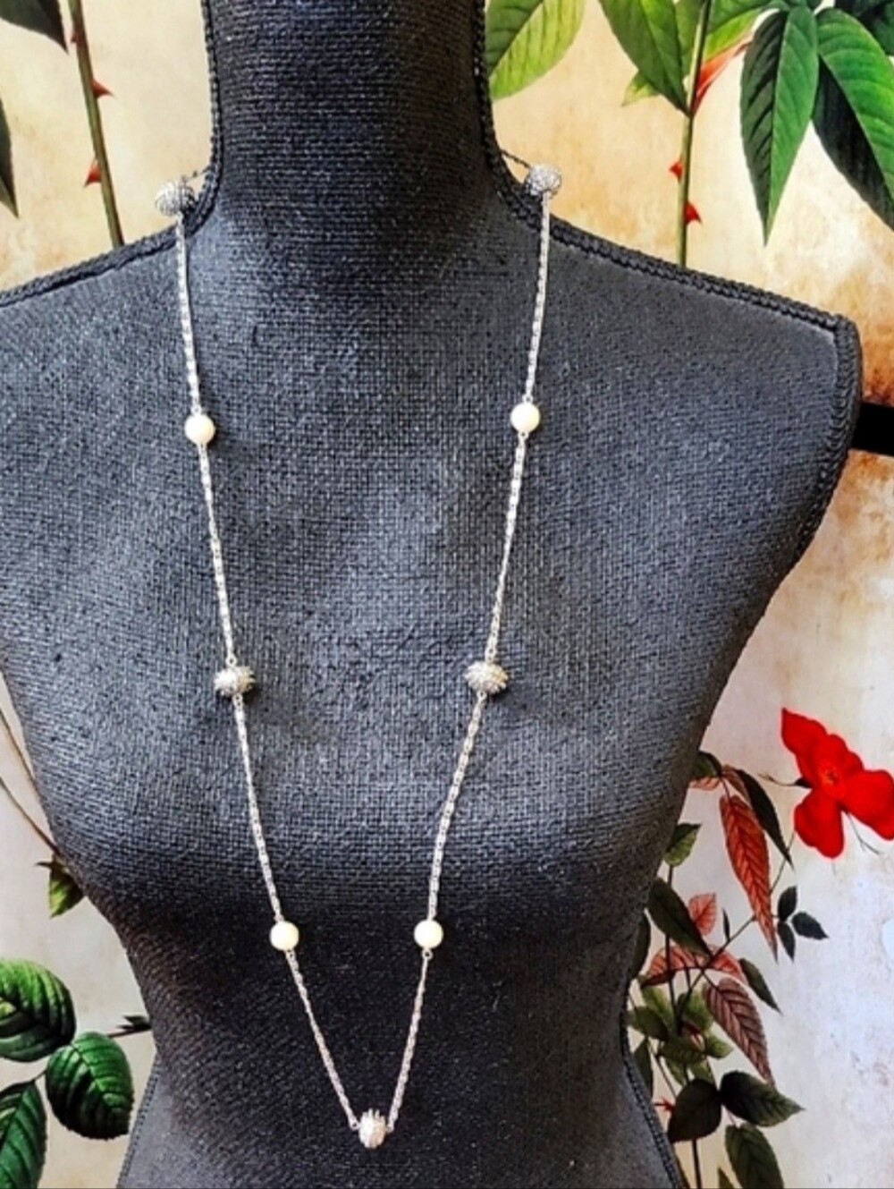 Vintage 1990s Avon Silver-tone Station Necklace